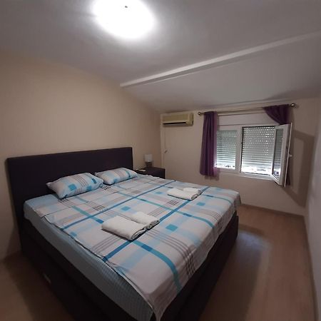 Apartment 081 ポドゴリツァ エクステリア 写真