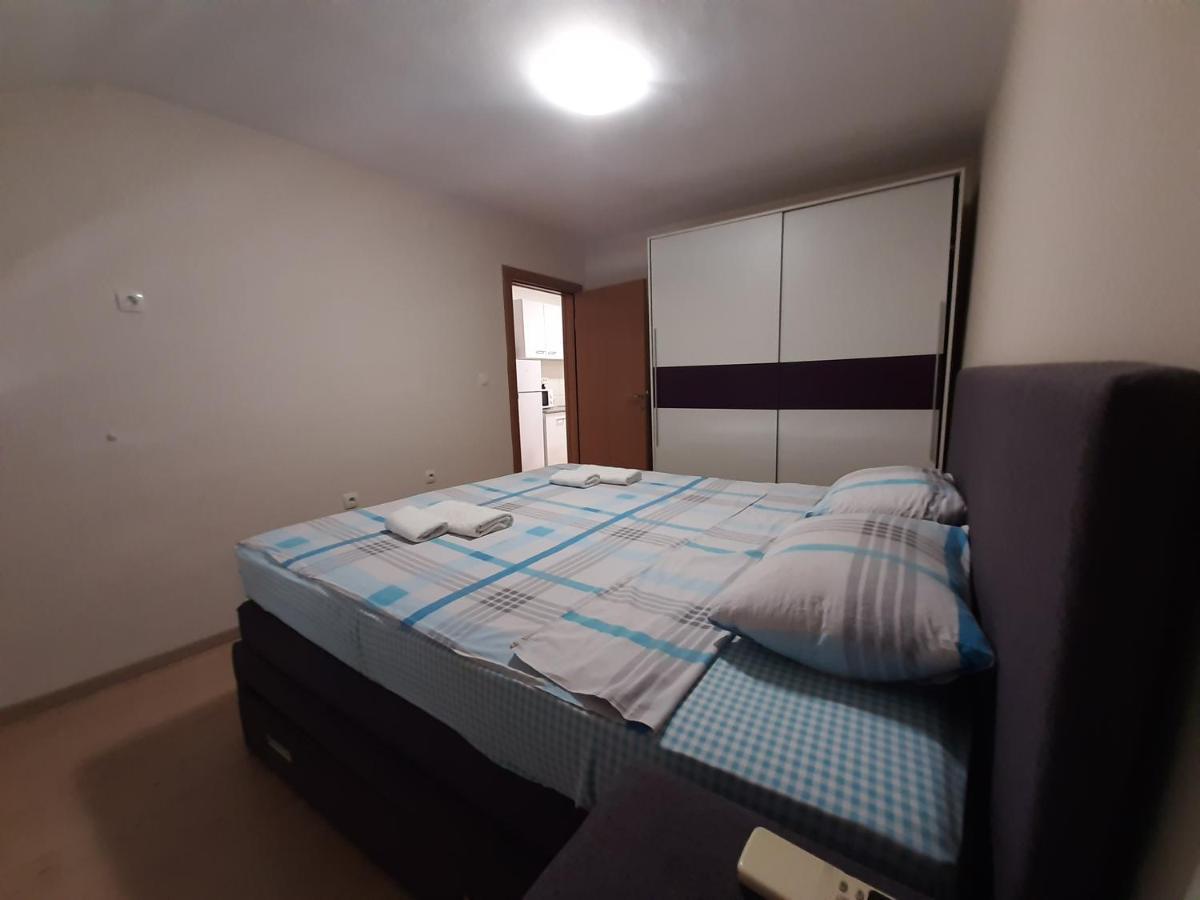 Apartment 081 ポドゴリツァ エクステリア 写真