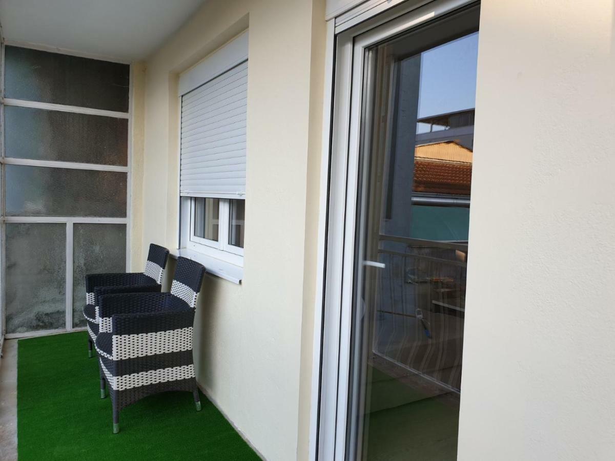 Apartment 081 ポドゴリツァ エクステリア 写真