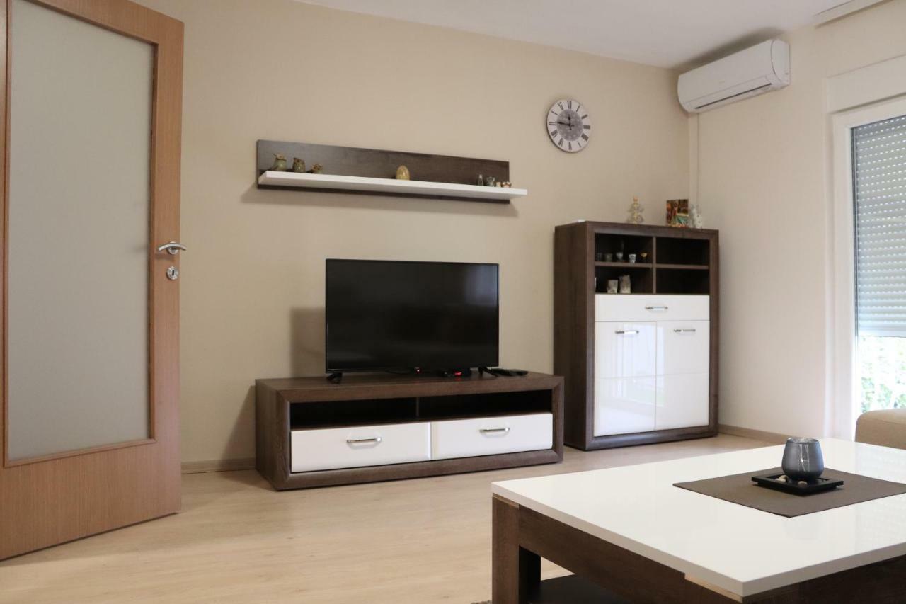 Apartment 081 ポドゴリツァ エクステリア 写真